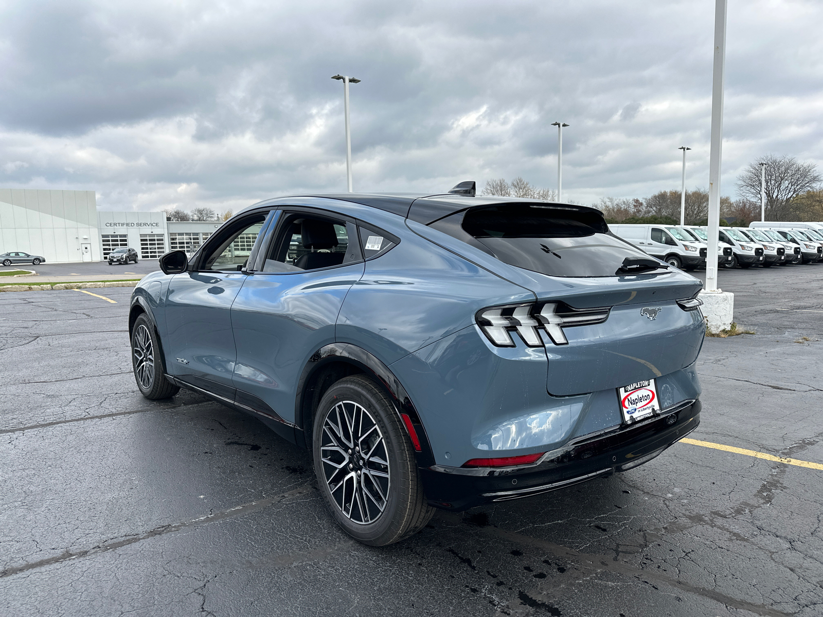 2024 Ford Mustang Mach-E Premium 6