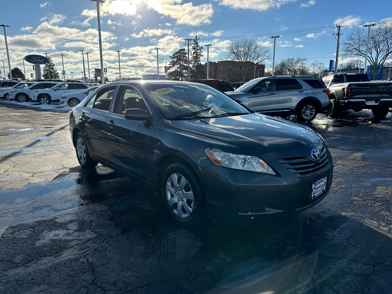 2009 Toyota Camry LE 10