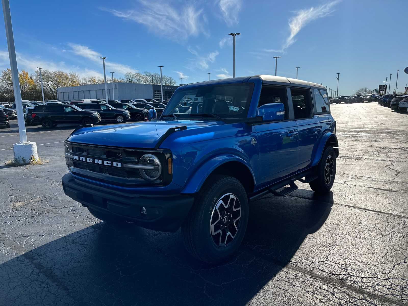 2024 Ford Bronco Outer Banks 4