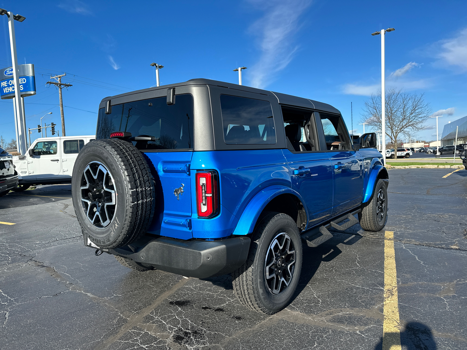 2024 Ford Bronco Outer Banks 8