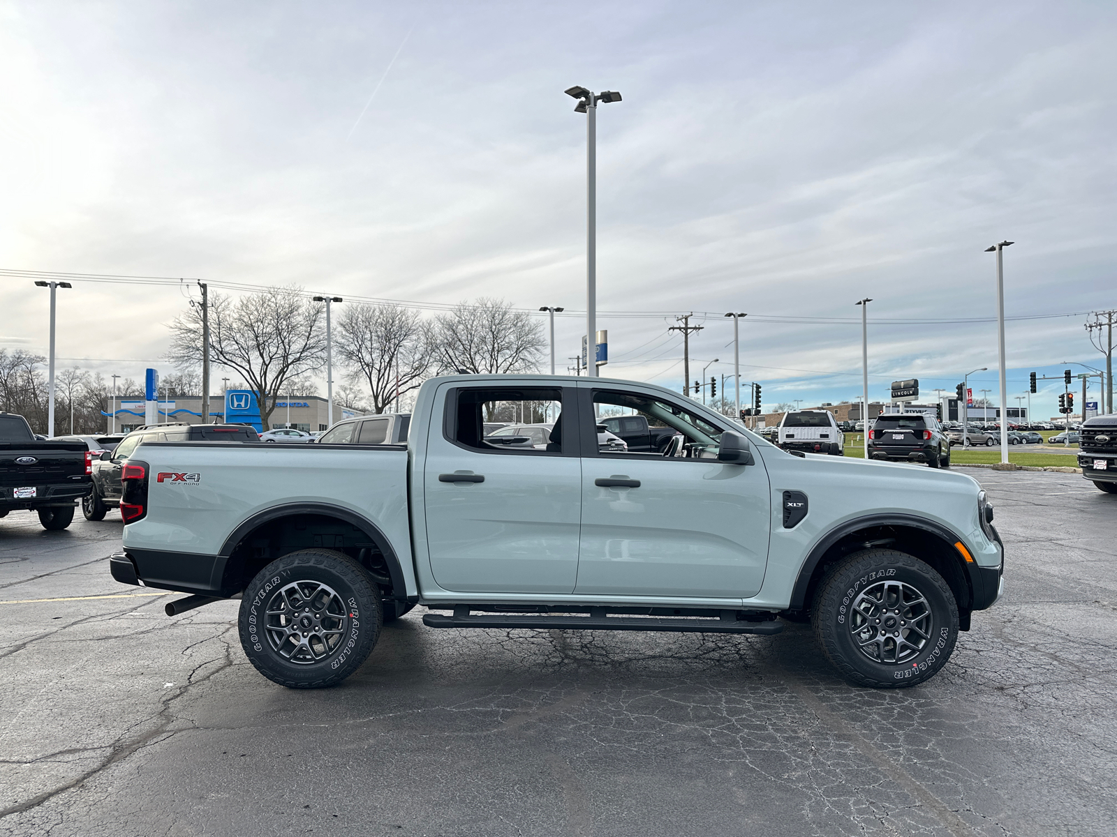 2024 Ford Ranger XLT 4WD SuperCrew 5 Box 9