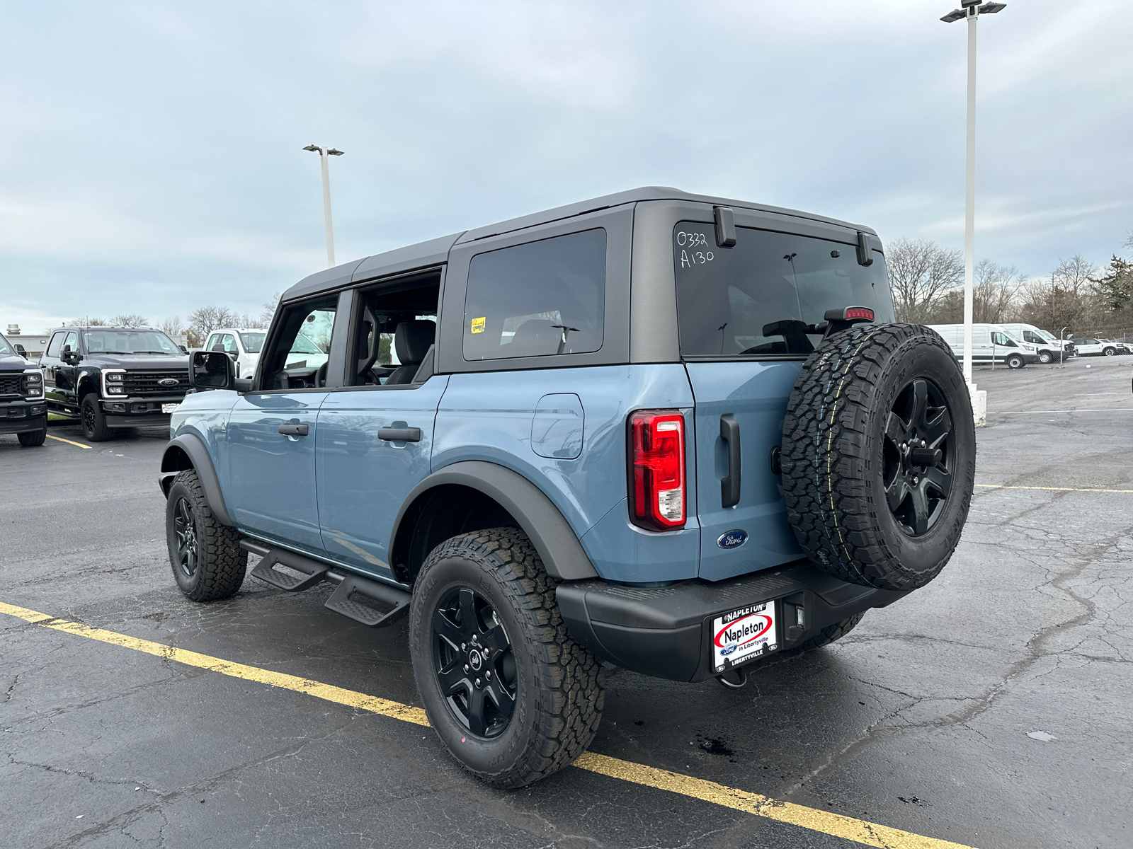 2024 Ford Bronco Black Diamond 6