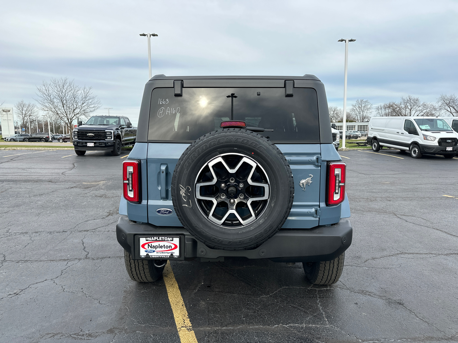 2024 Ford Bronco Outer Banks 7