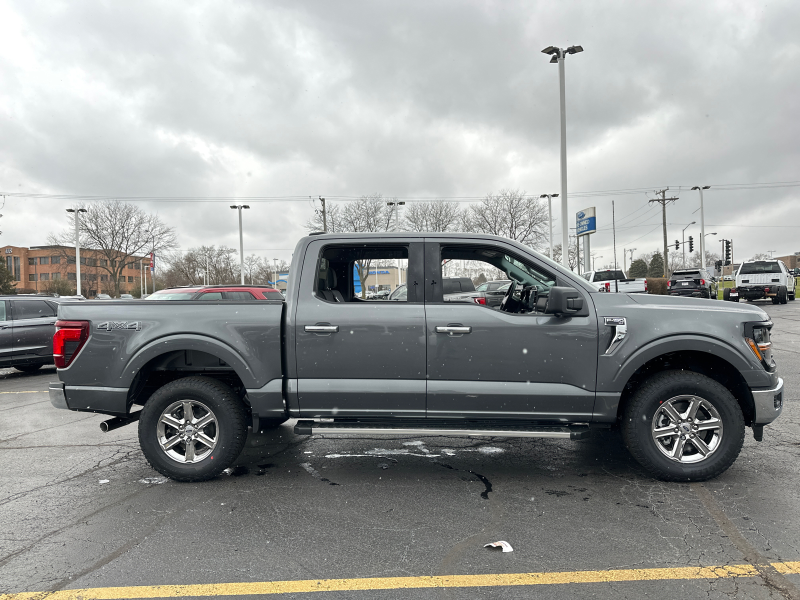 2024 Ford F-150 XLT 4WD SuperCrew 5.5 Box 9