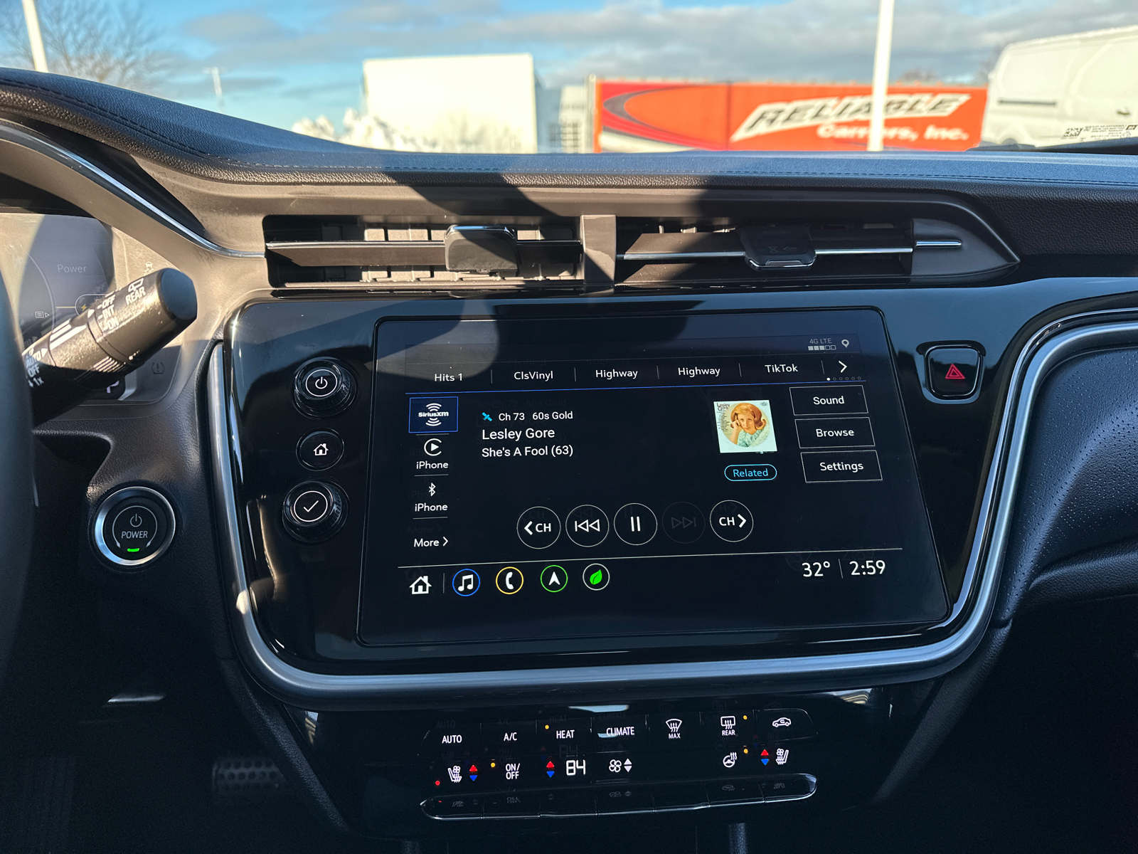 2023 Chevrolet Bolt EUV Premier 21