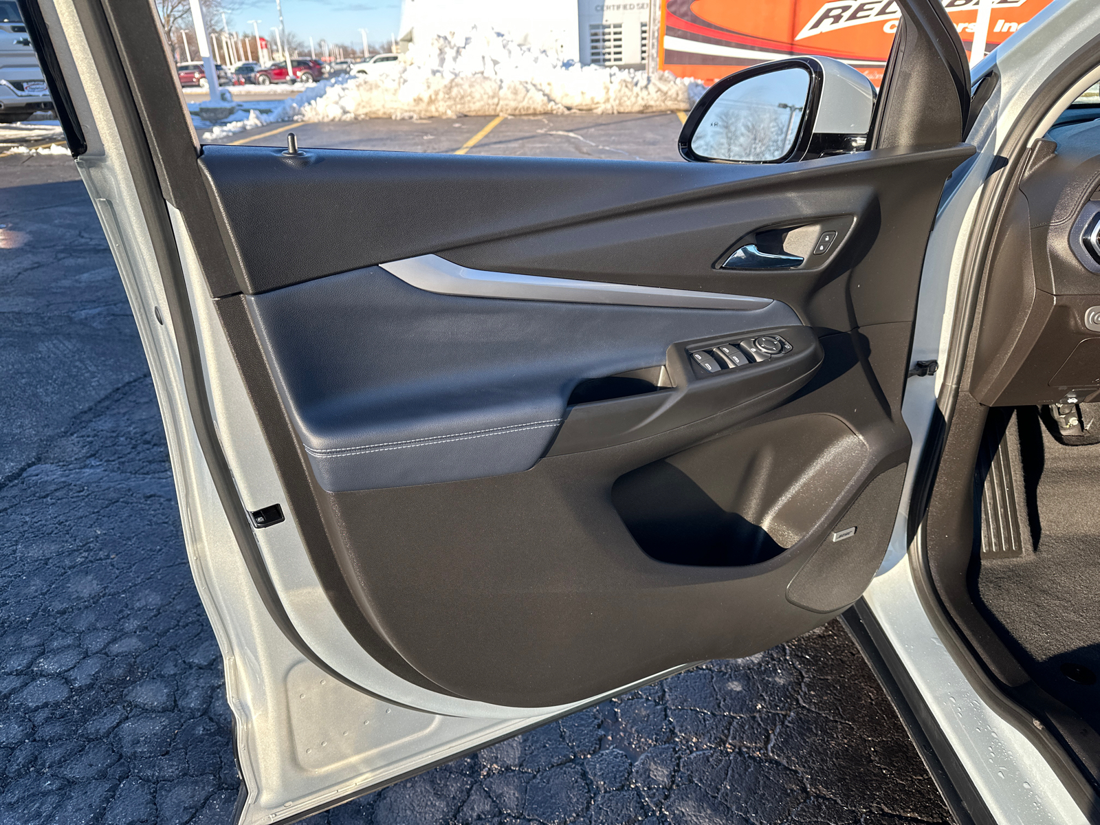 2023 Chevrolet Bolt EUV Premier 29