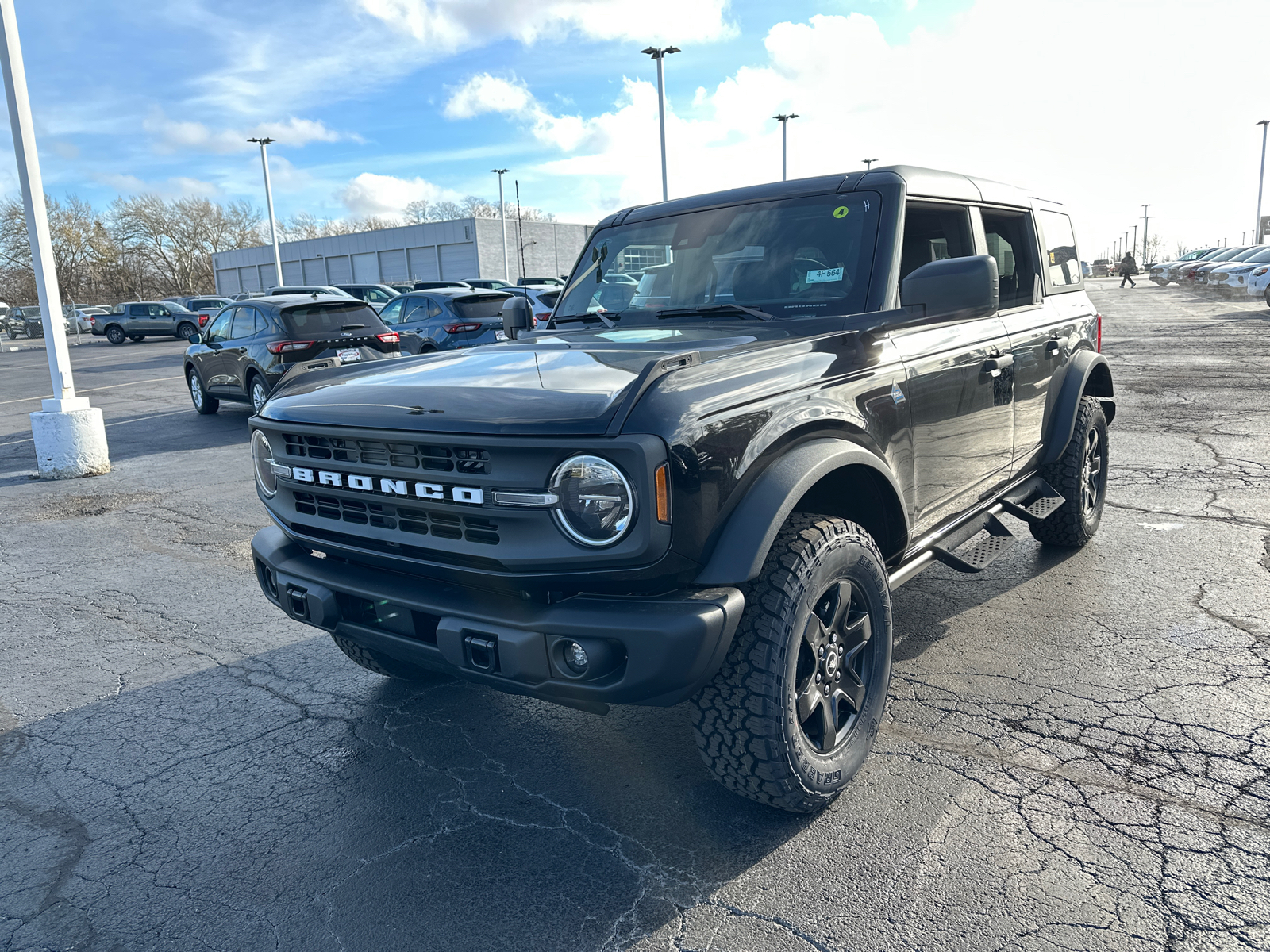 2024 Ford Bronco Black Diamond 4