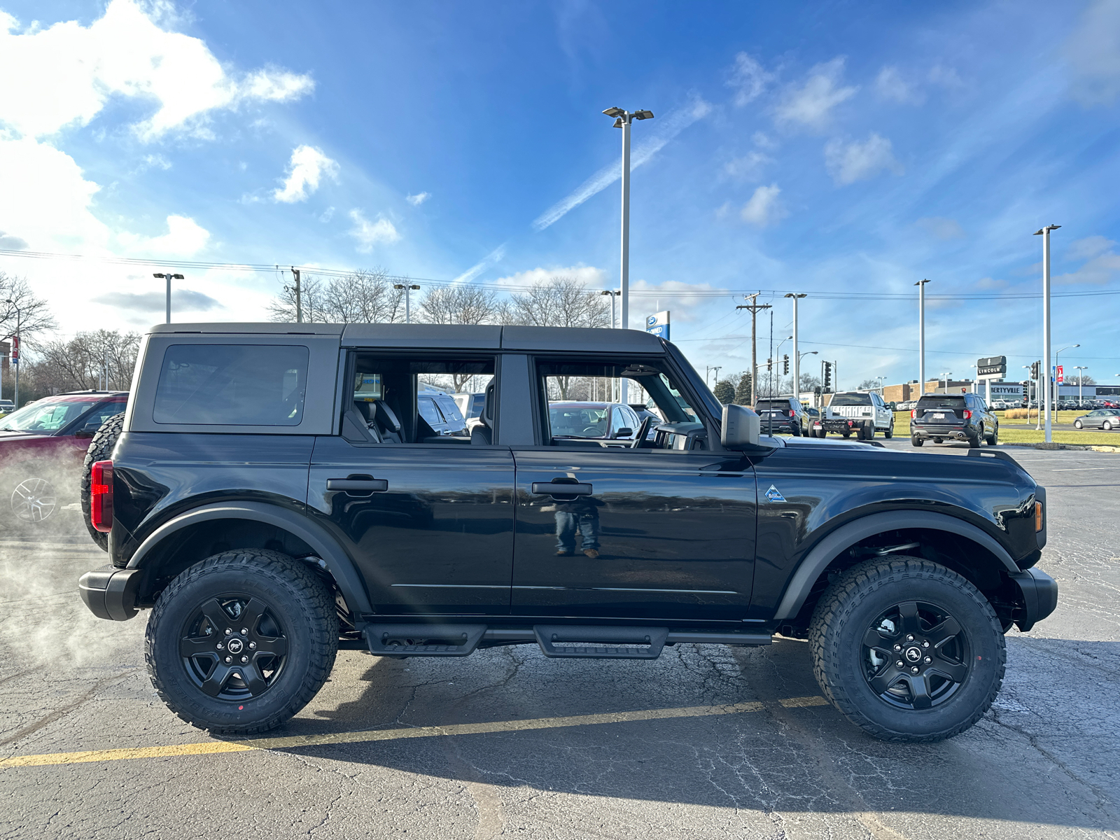 2024 Ford Bronco Black Diamond 9