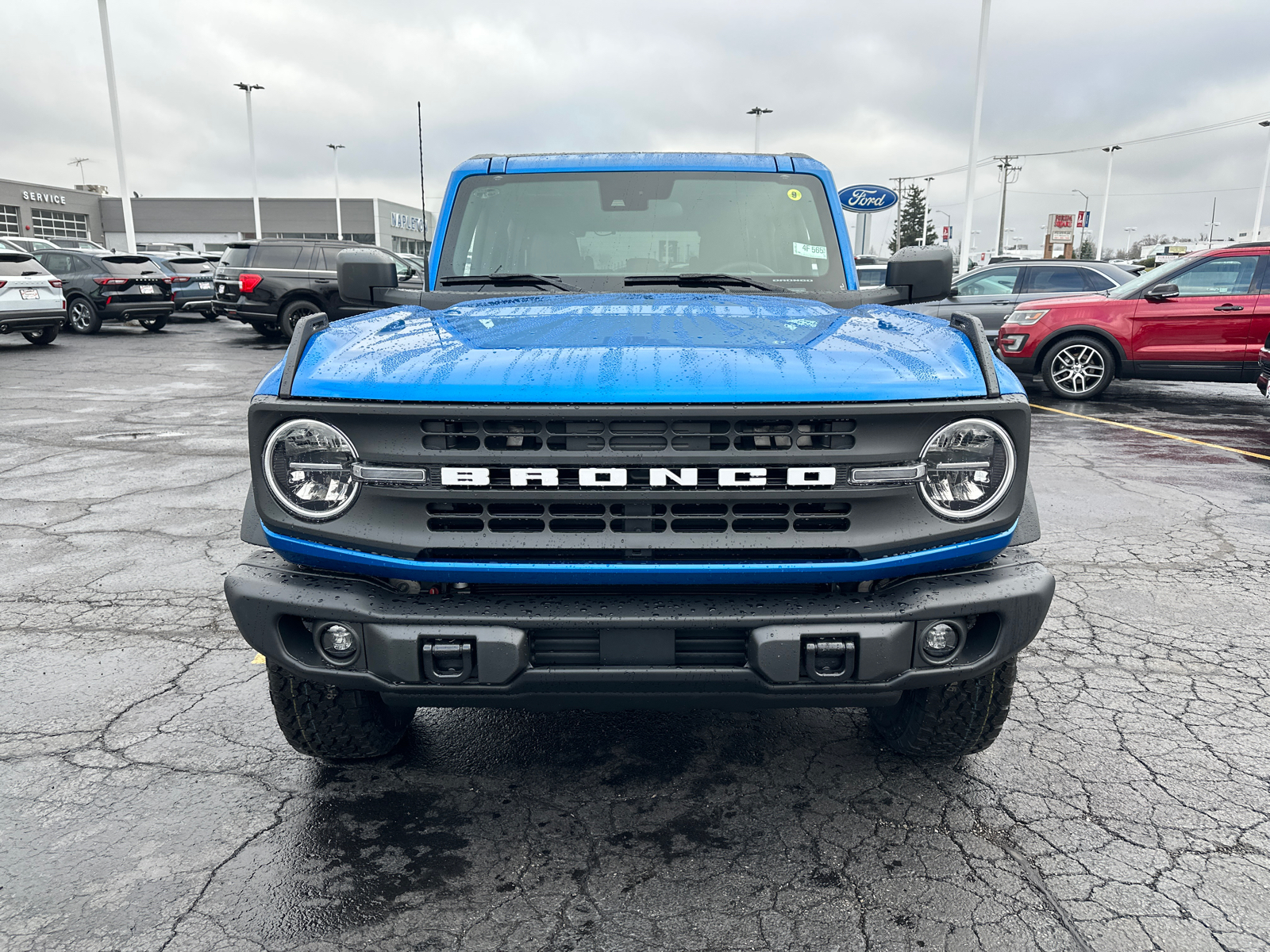 2024 Ford Bronco Black Diamond 3