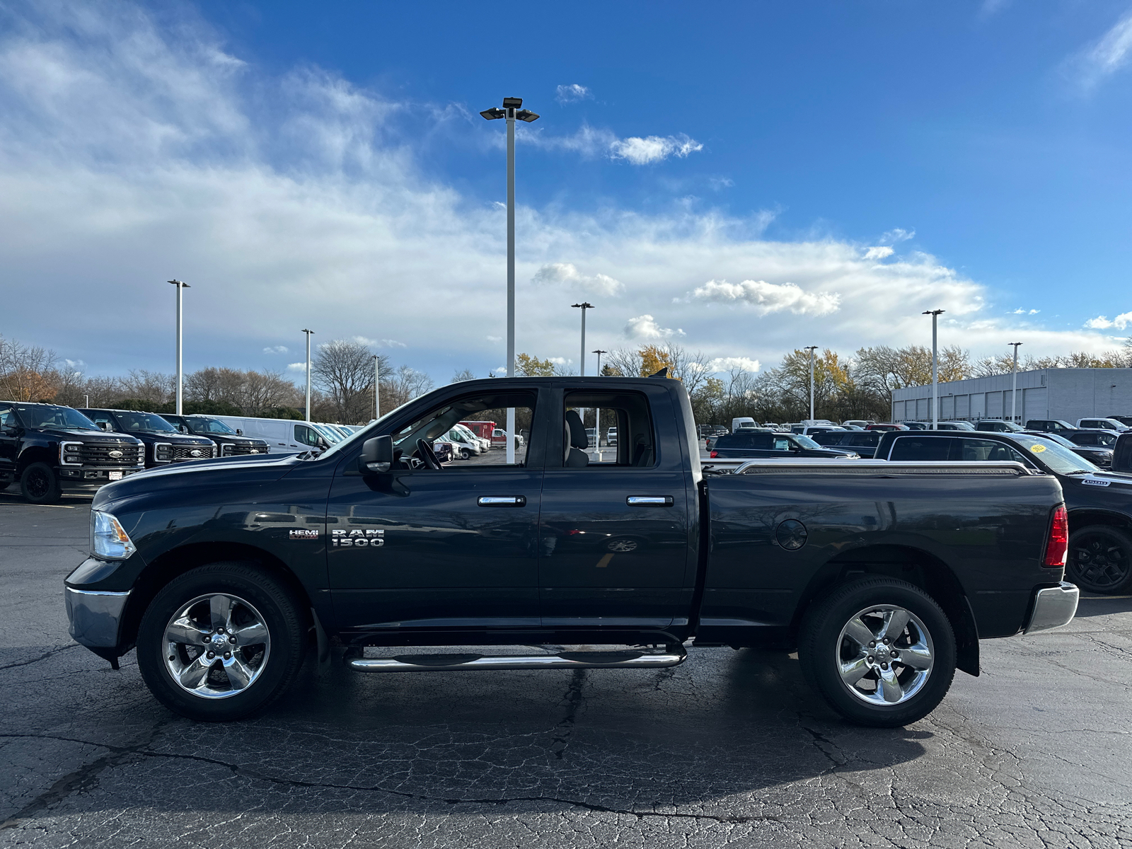 2013 Ram 1500 Big Horn 4WD Quad Cab 140.5 5