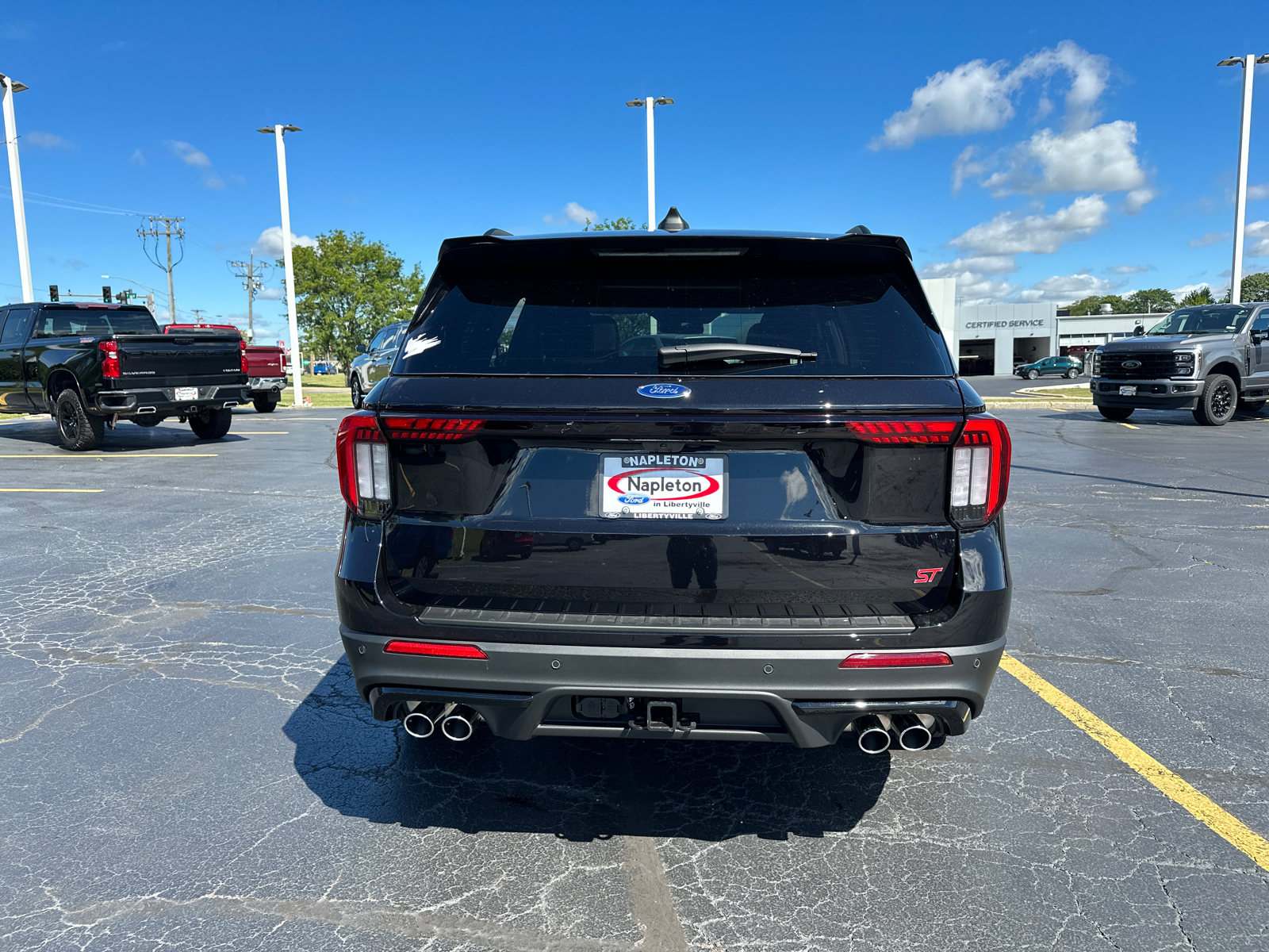 2025 Ford Explorer ST 7