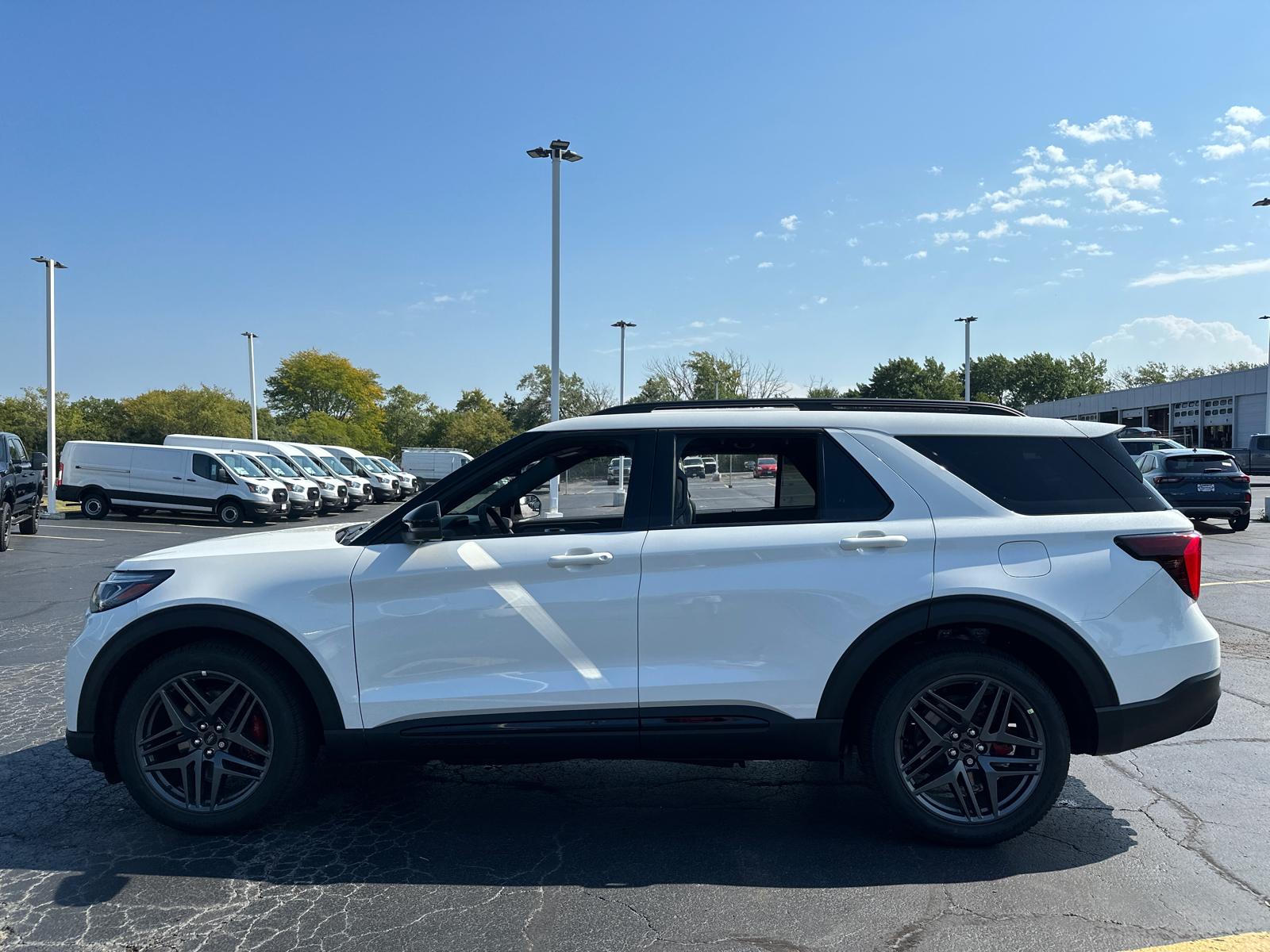 2025 Ford Explorer ST 5