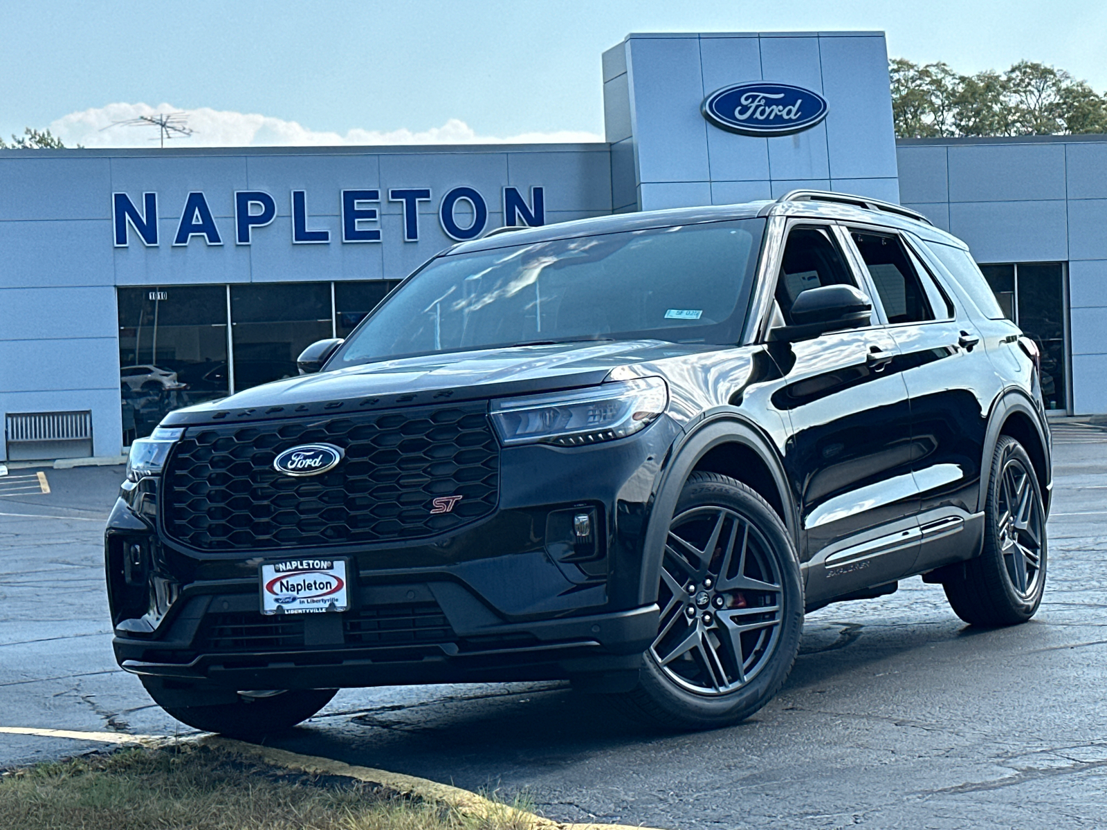 2025 Ford Explorer ST 1