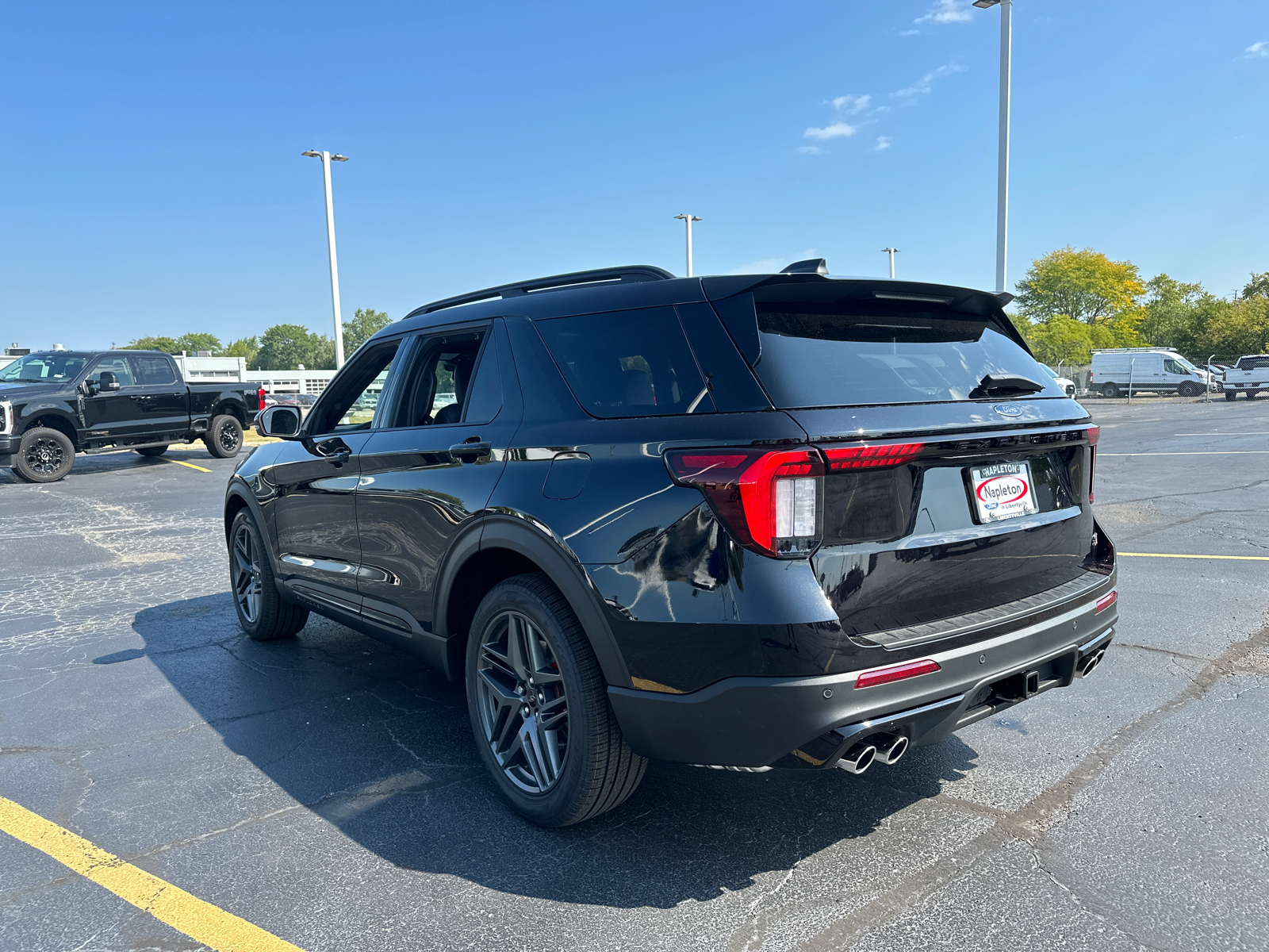 2025 Ford Explorer ST 6