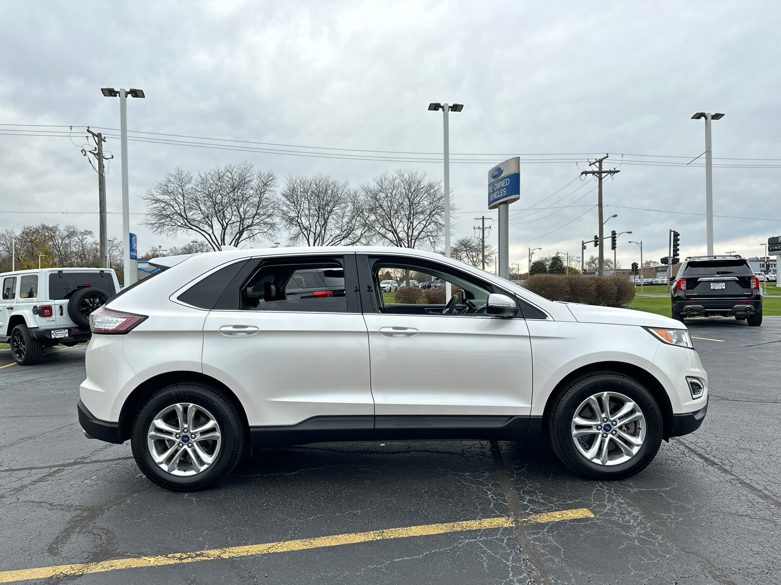 2017 Ford Edge SEL 9