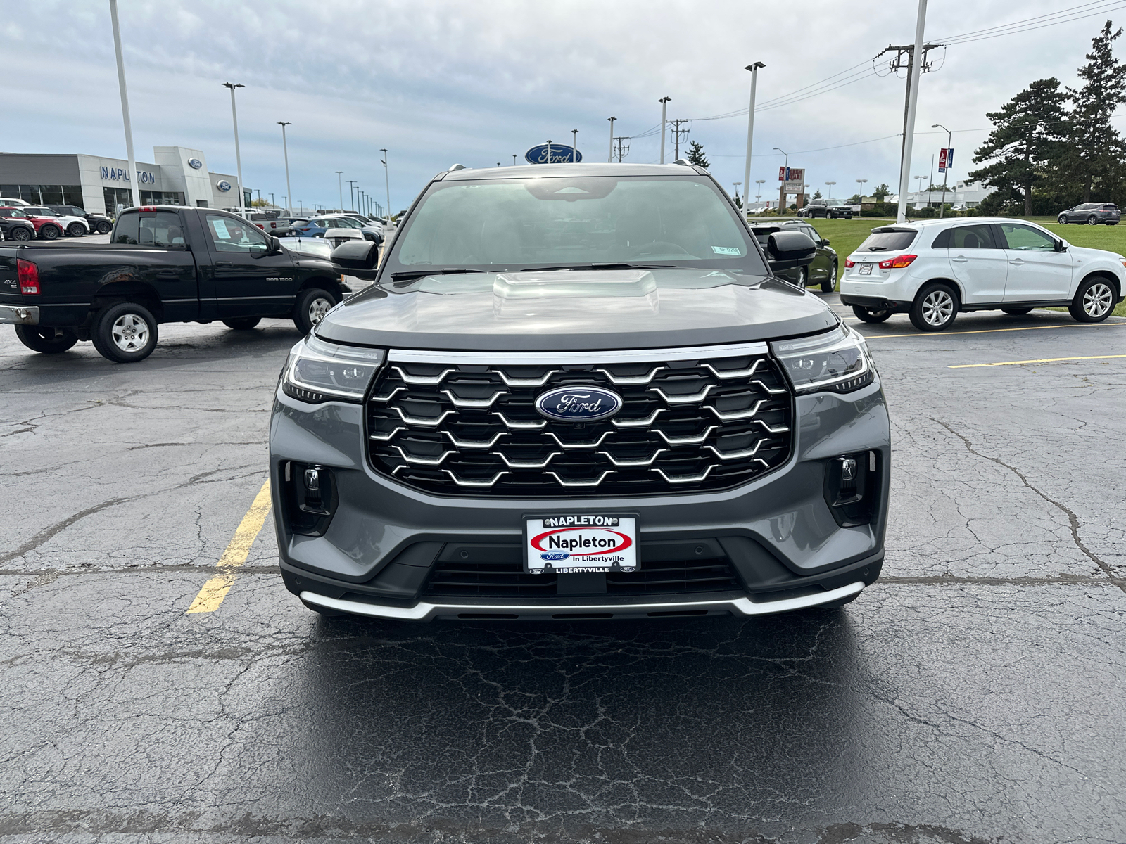 2025 Ford Explorer Platinum 3