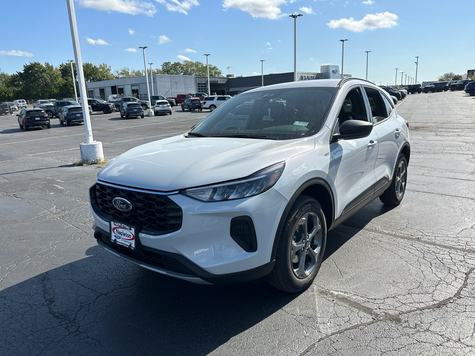 2025 Ford Escape ST-Line 4