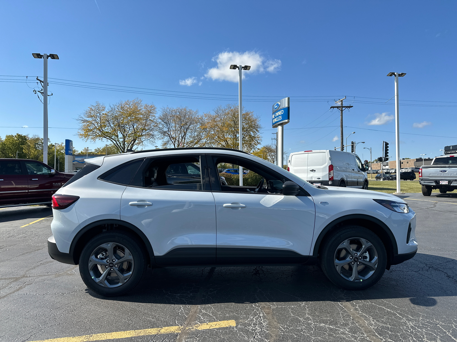 2025 Ford Escape ST-Line 9