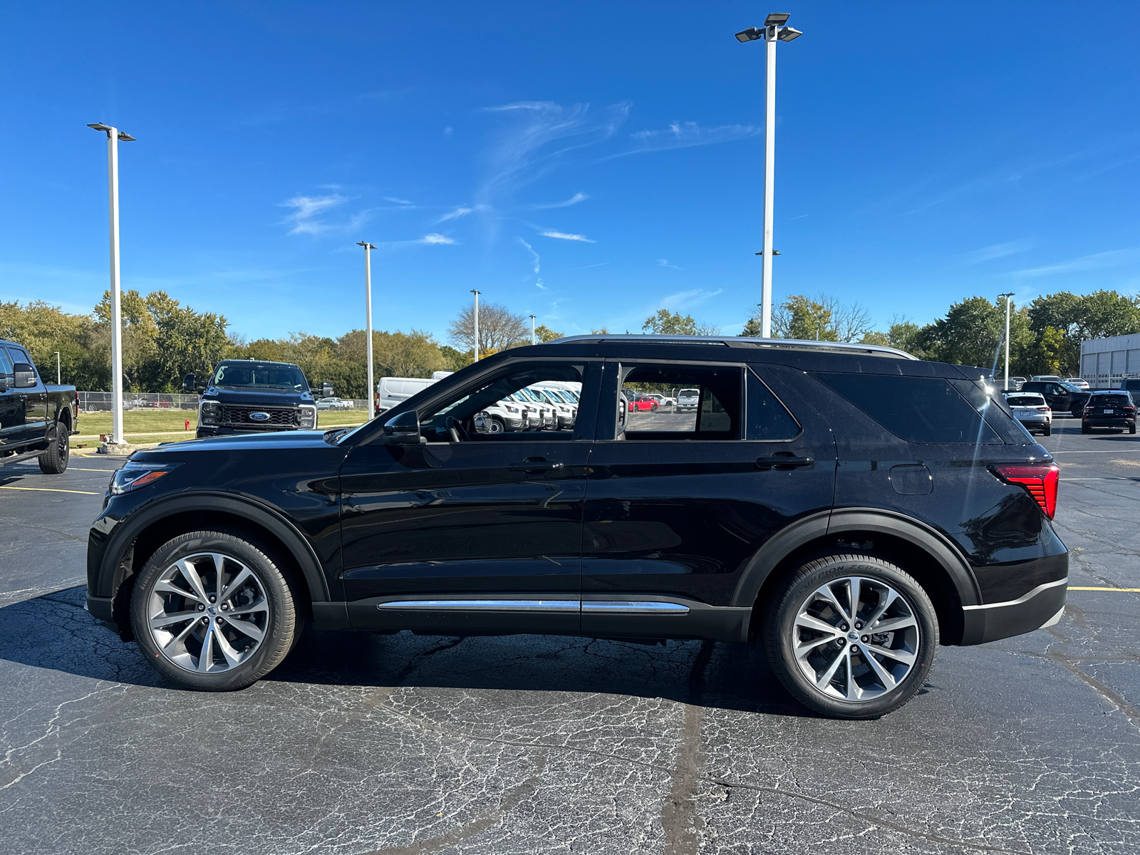 2025 Ford Explorer Platinum 5