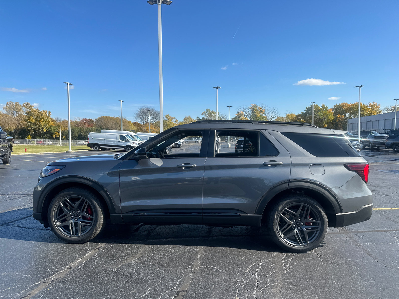 2025 Ford Explorer ST 5