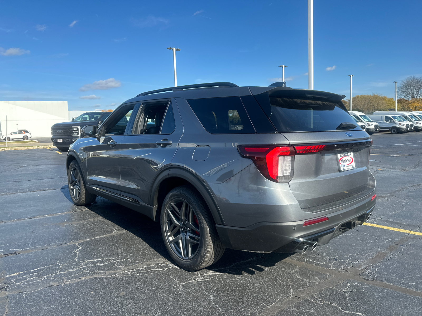 2025 Ford Explorer ST 6