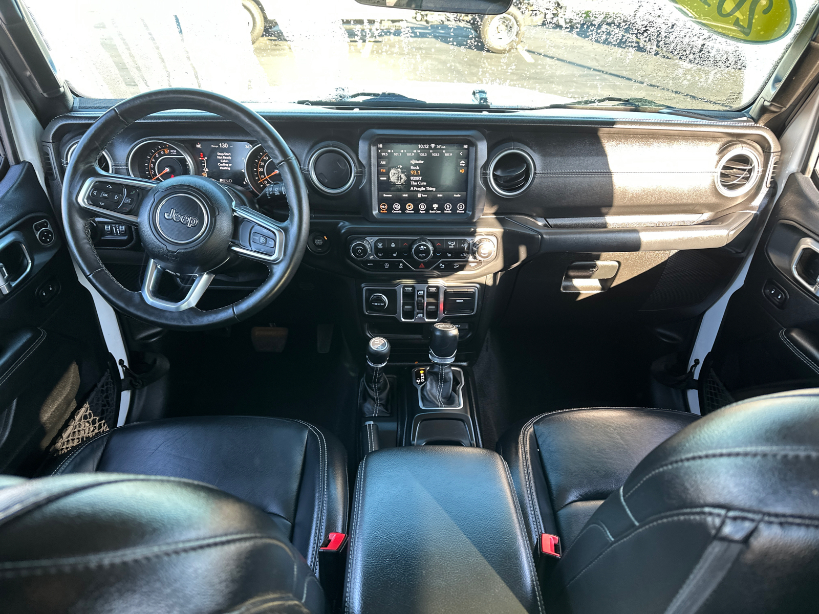 2018 Jeep Wrangler Unlimited Sahara 16