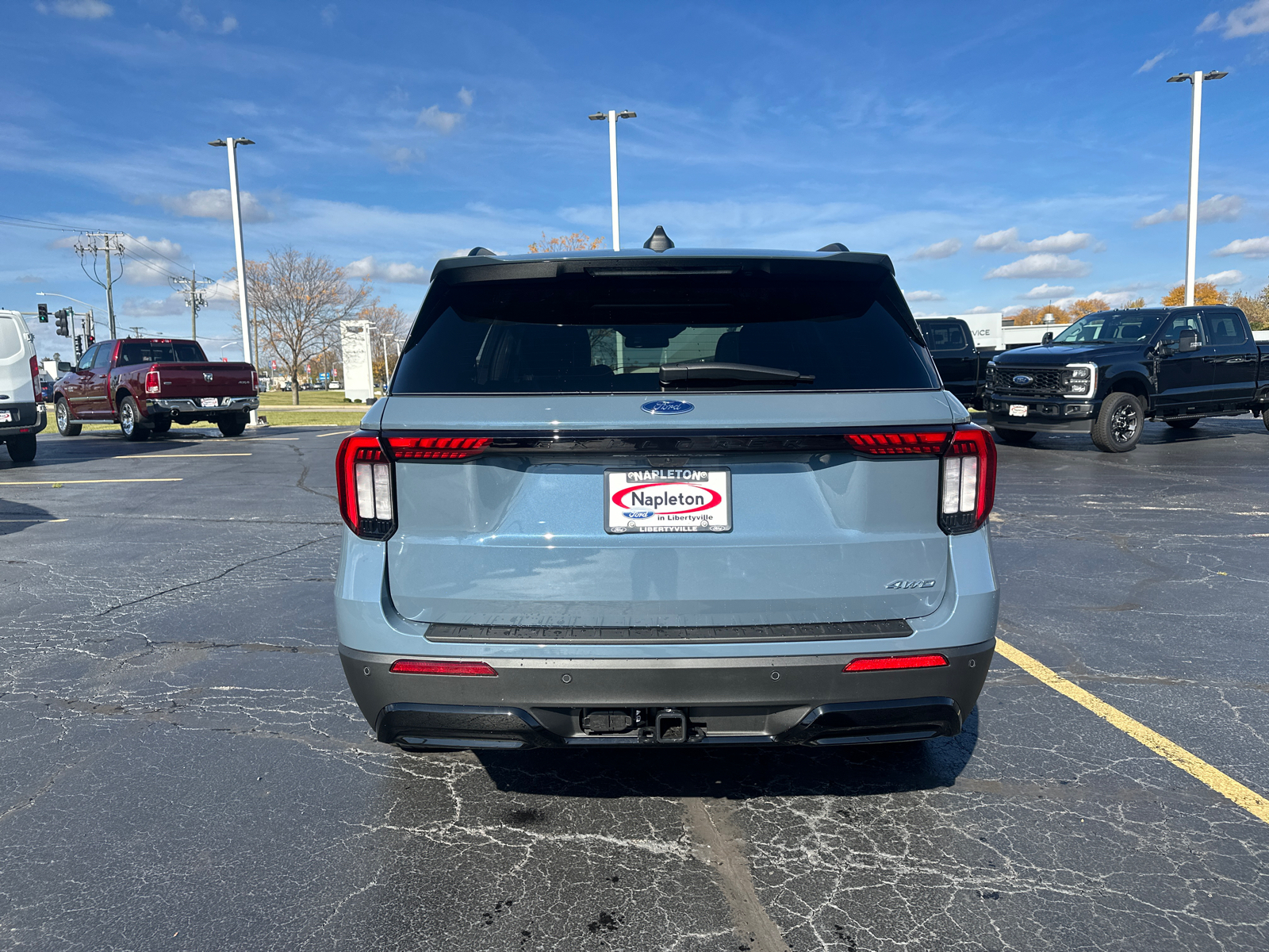 2025 Ford Explorer ST-Line 7