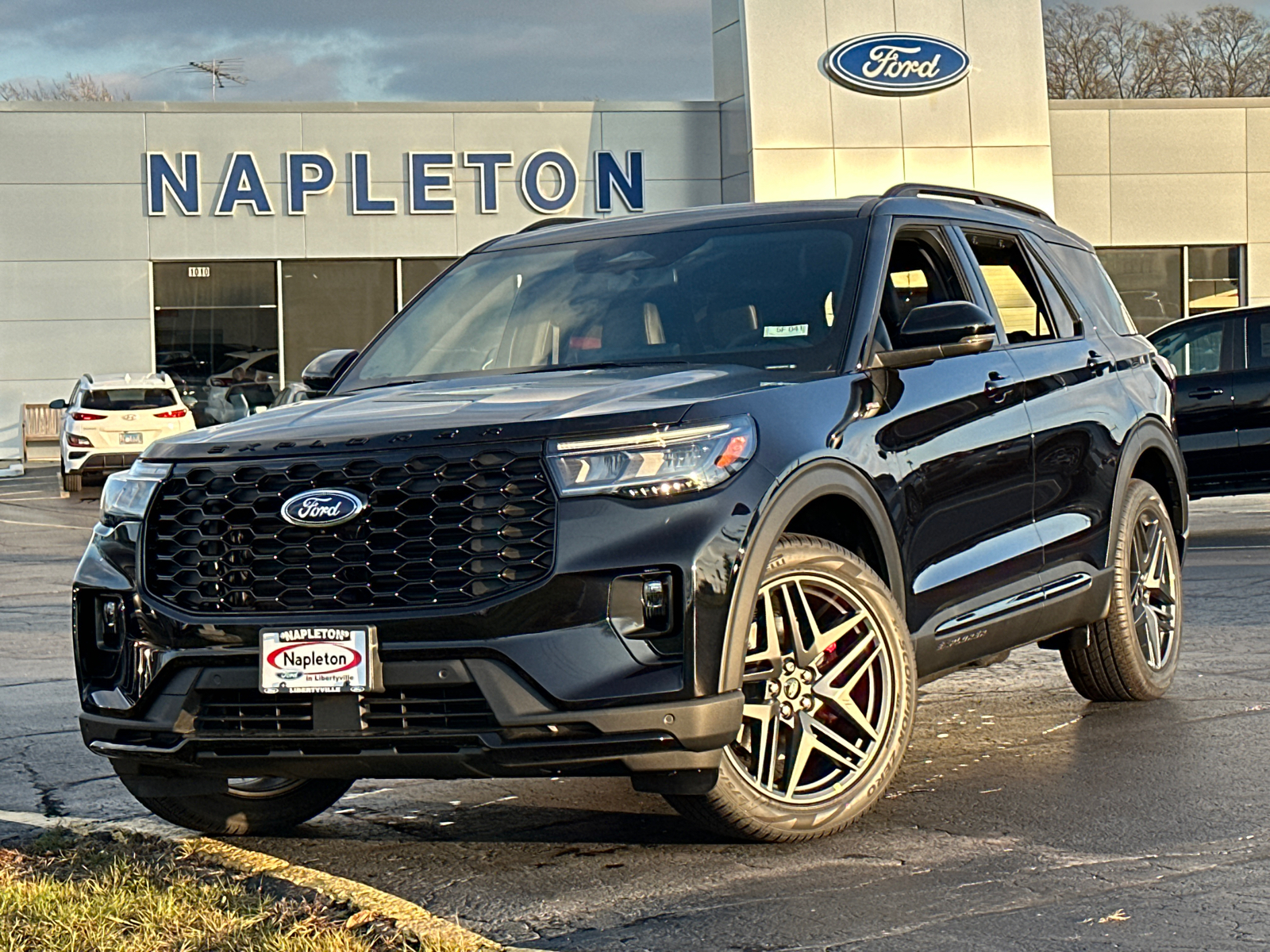 2025 Ford Explorer ST-Line 1