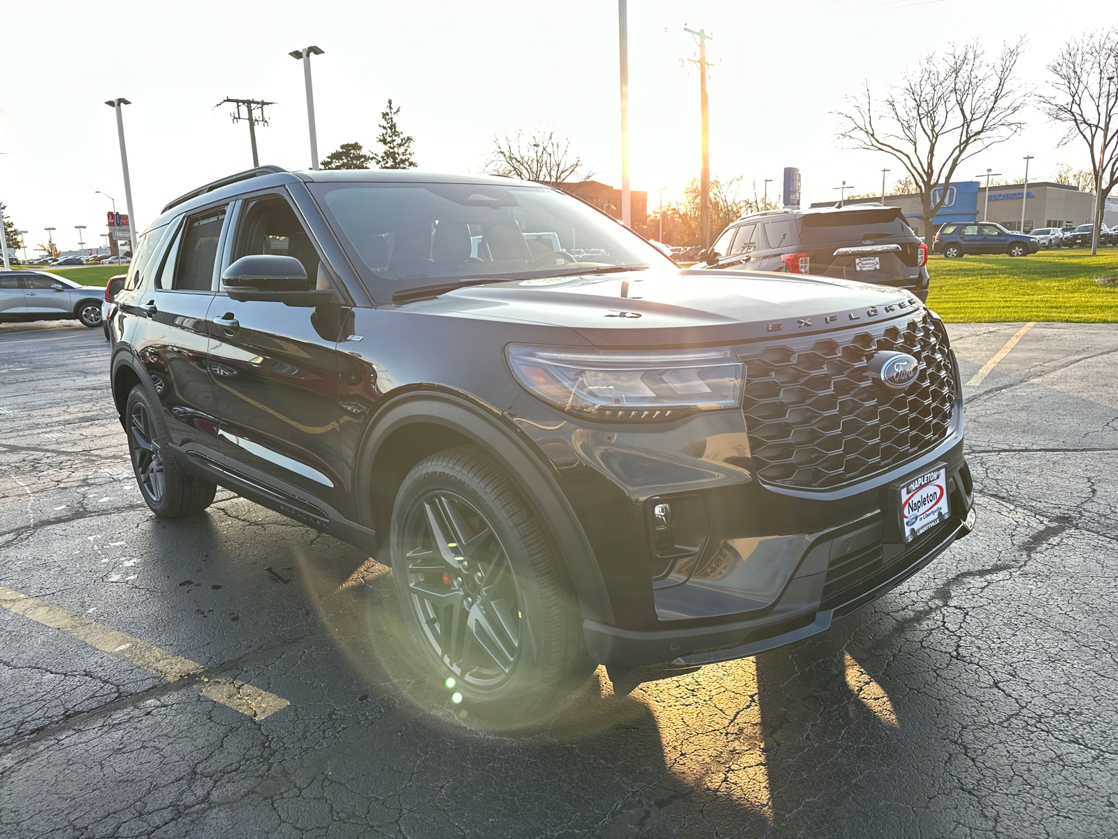 2025 Ford Explorer ST-Line 10