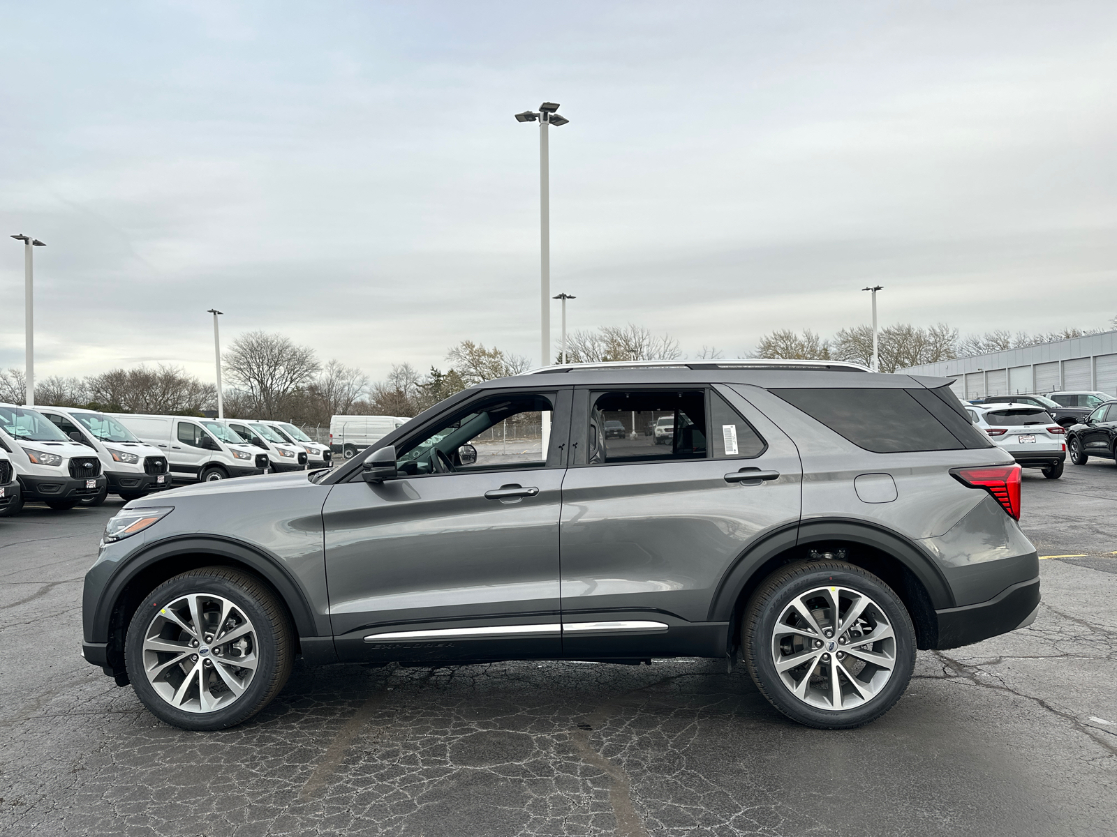 2025 Ford Explorer Platinum 5