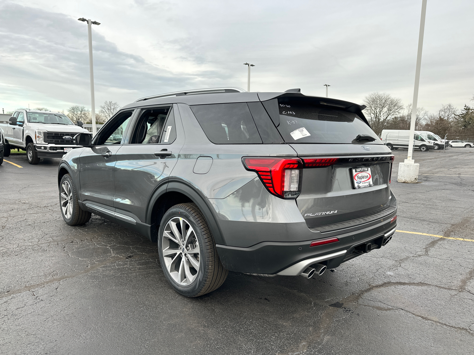 2025 Ford Explorer Platinum 6