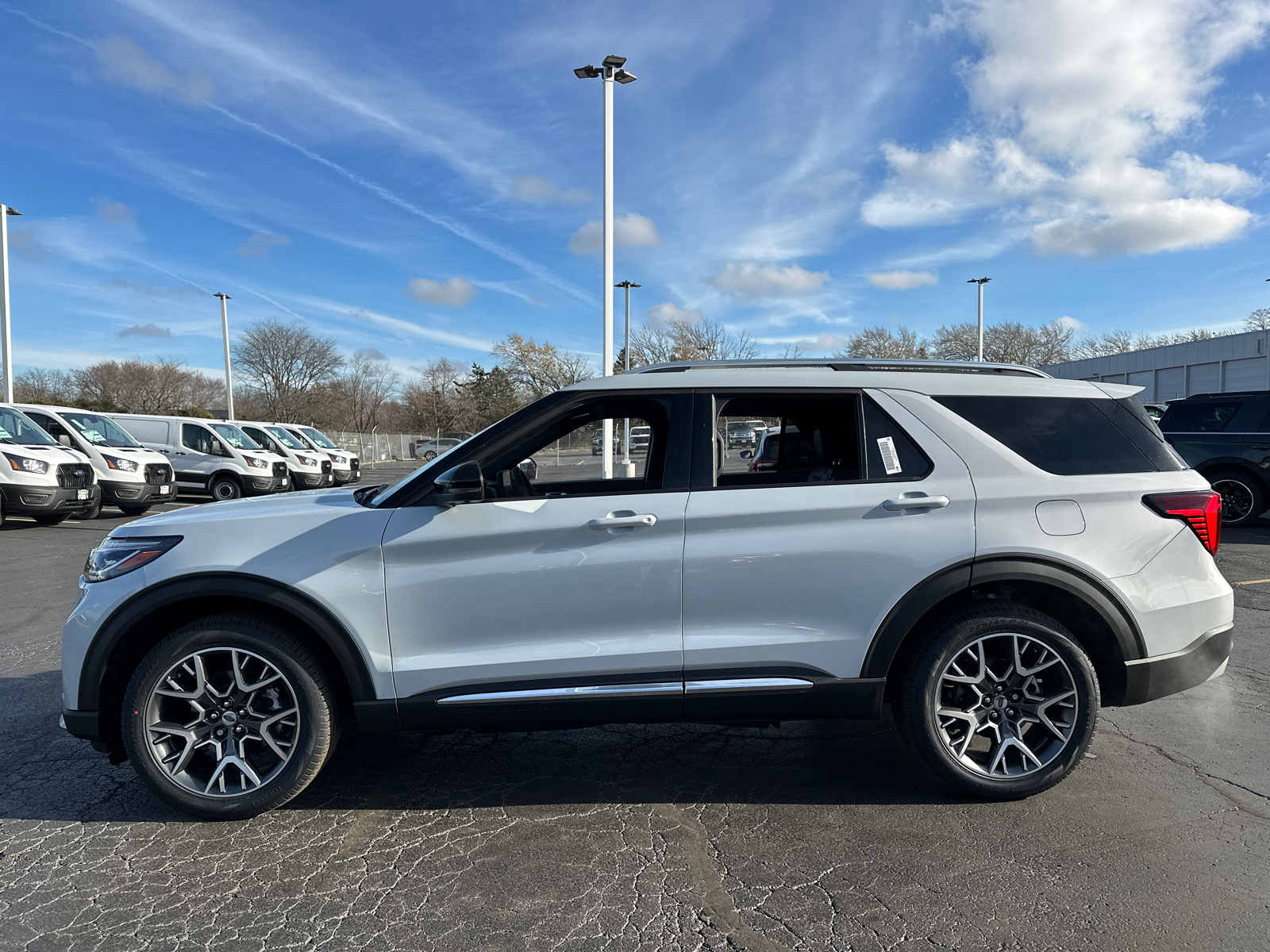 2025 Ford Explorer Platinum 5