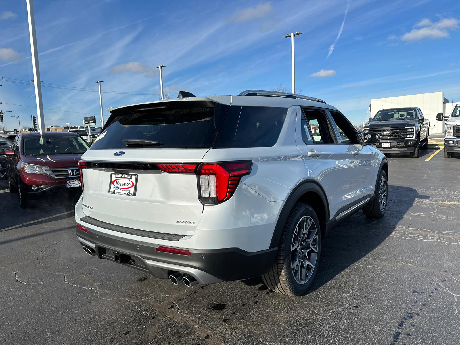 2025 Ford Explorer Platinum 8