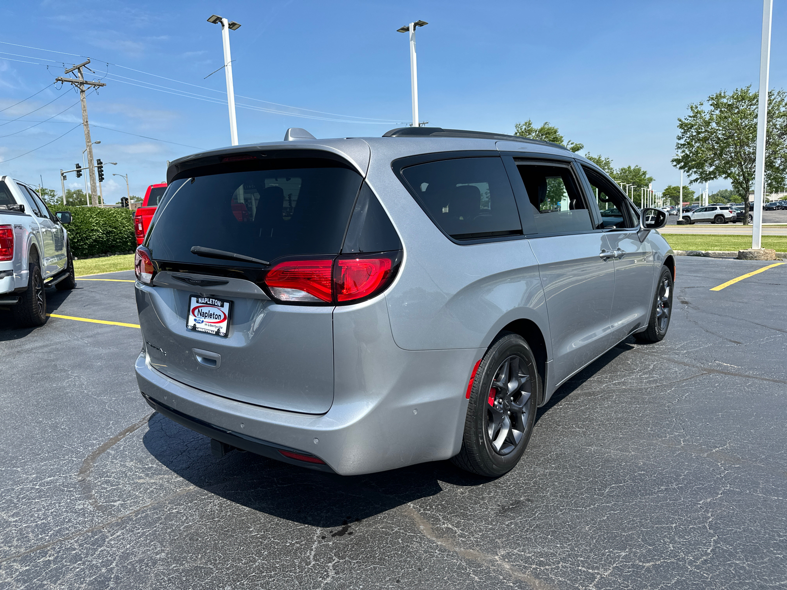 2019 Chrysler Pacifica Touring L Plus 8
