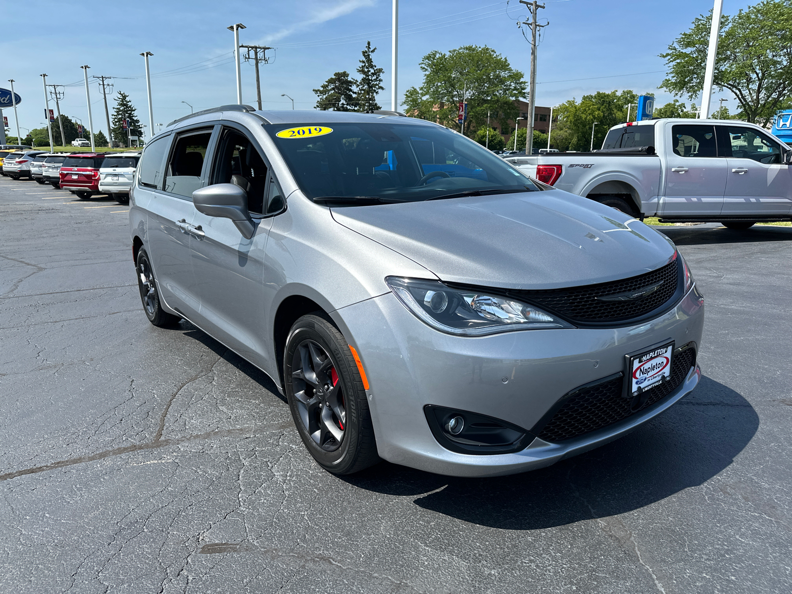 2019 Chrysler Pacifica Touring L Plus 10