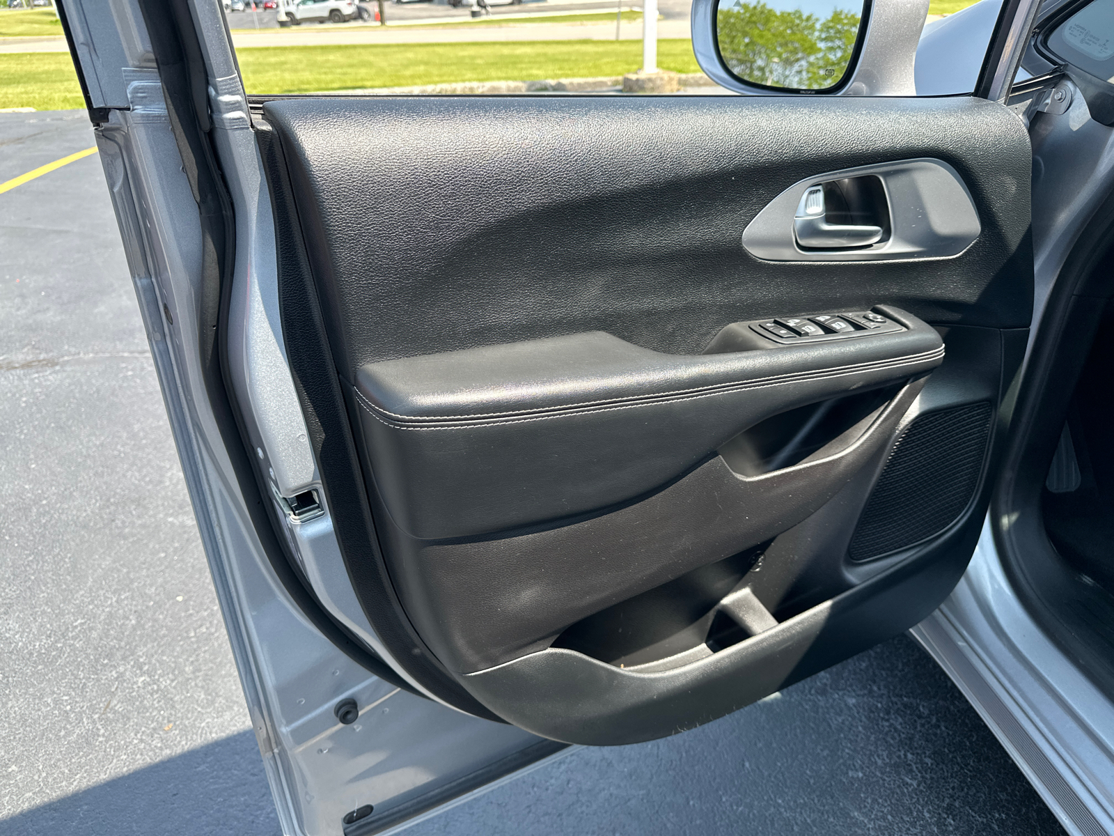 2019 Chrysler Pacifica Touring L Plus 28