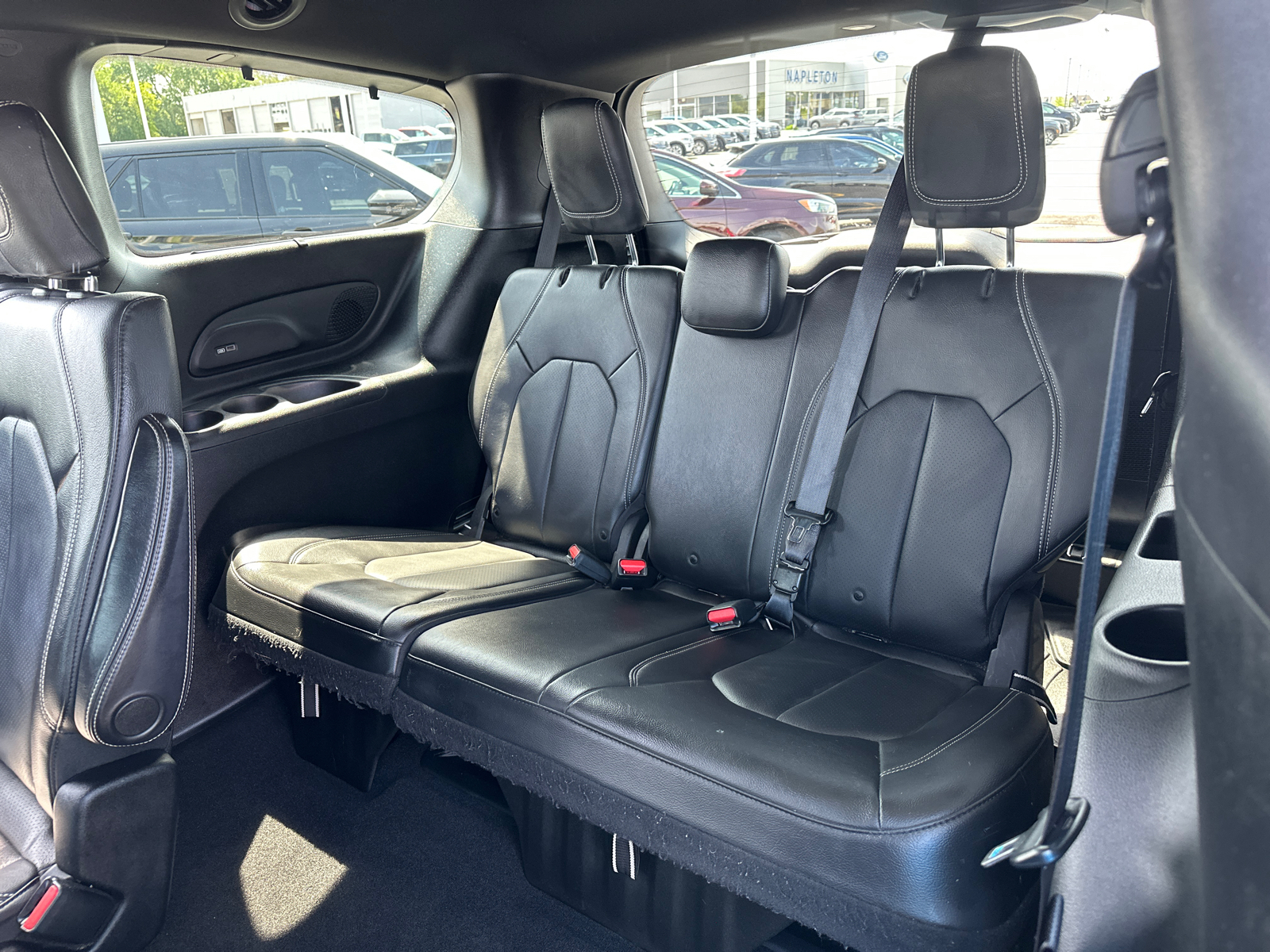 2019 Chrysler Pacifica Touring L Plus 31