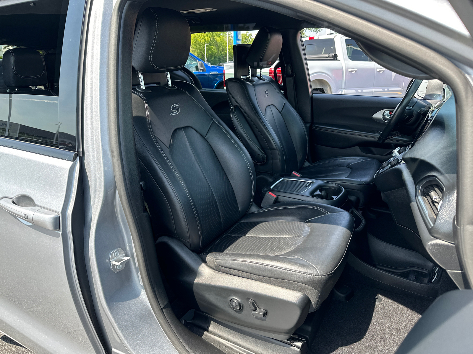 2019 Chrysler Pacifica Touring L Plus 36