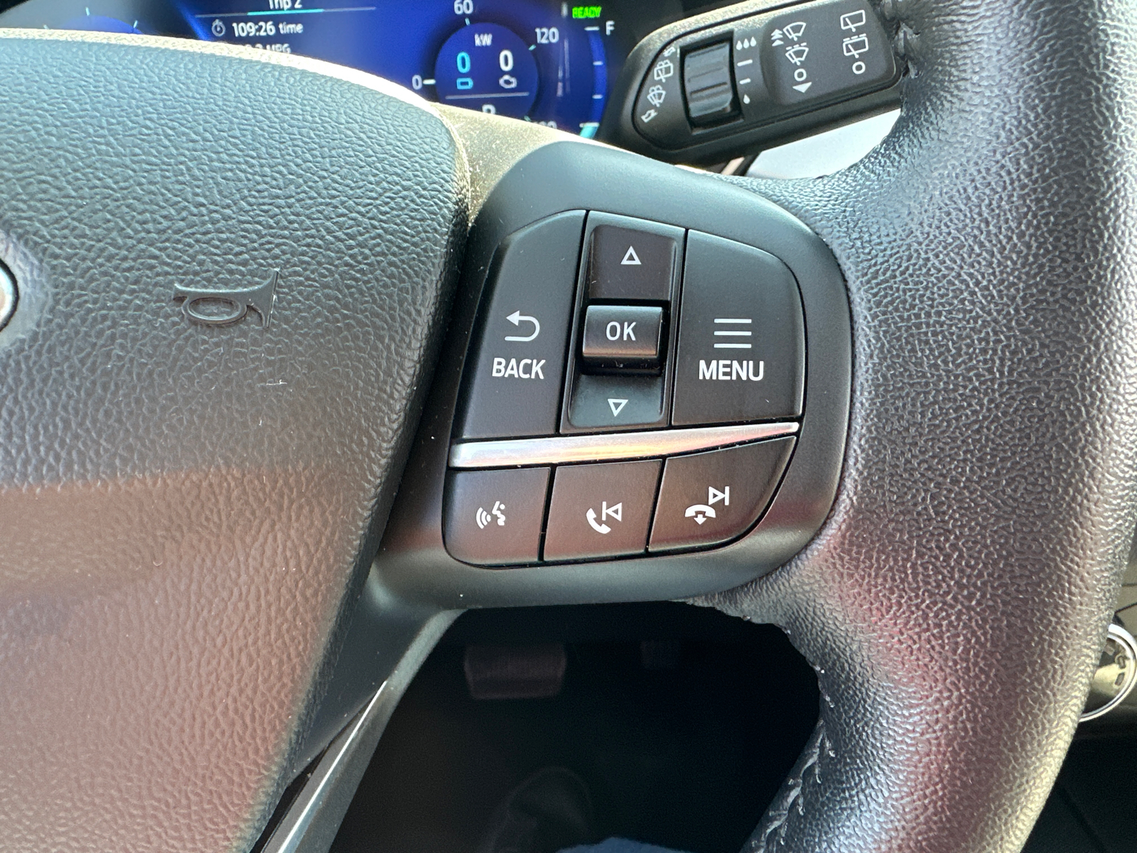 2020 Ford Escape SE Sport Hybrid 20