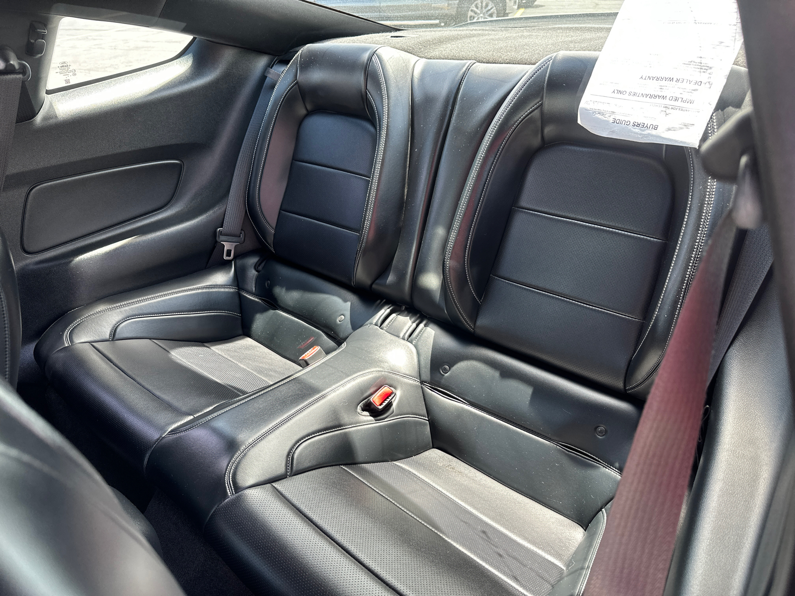 2015 Ford Mustang GT Premium 29