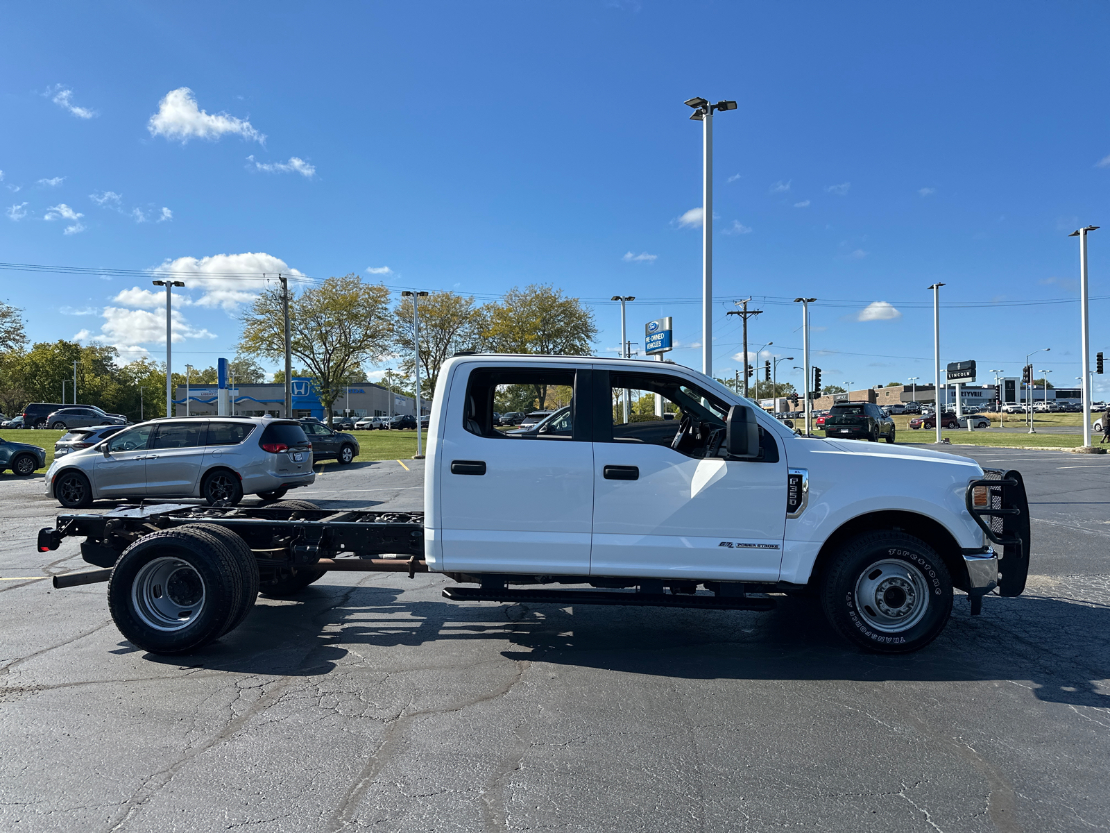 2021 Ford Super Duty F-350 DRW XL 2WD Crew Cab 179 WB 60 CA 9