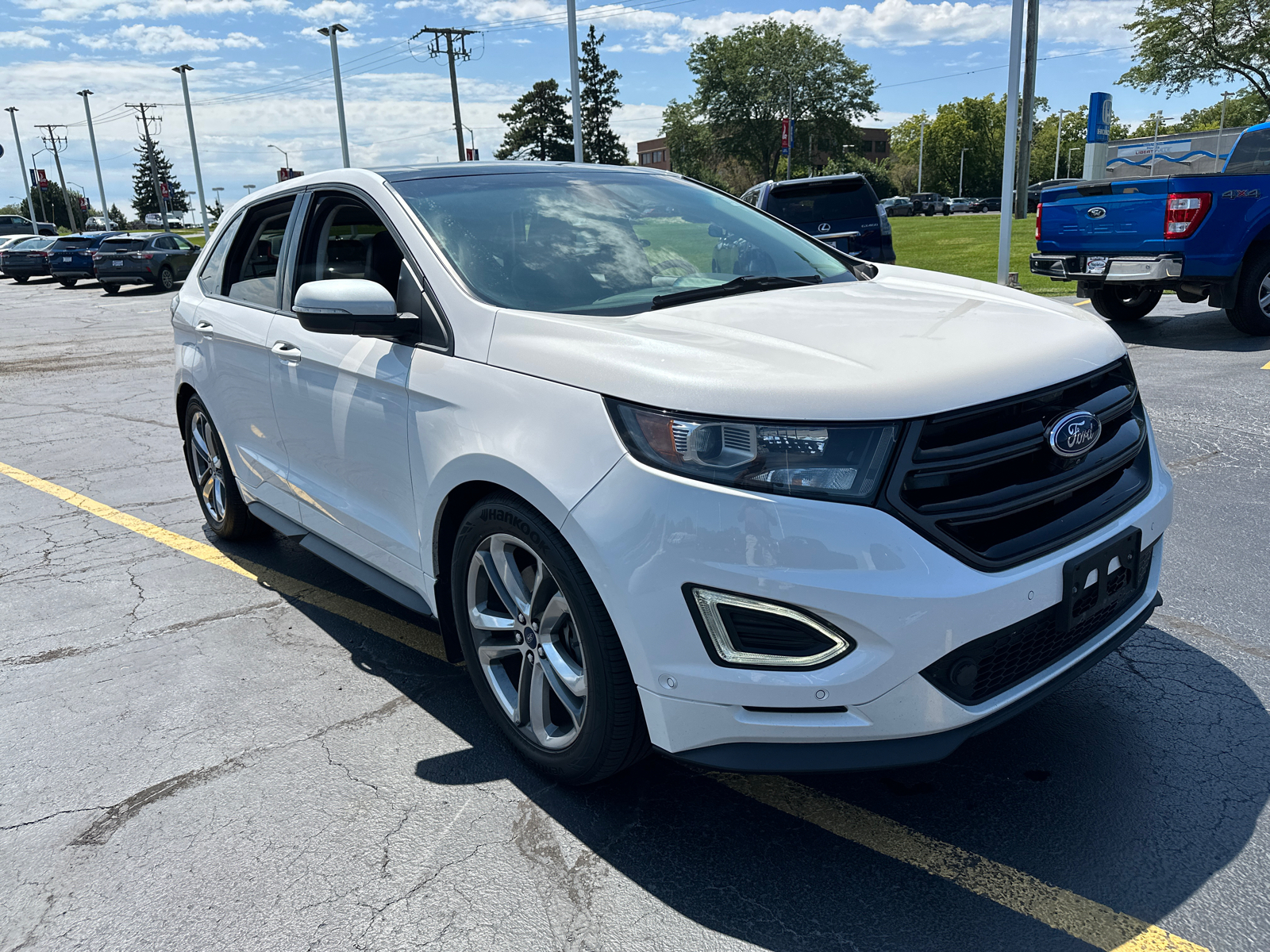 2016 Ford Edge Sport 10