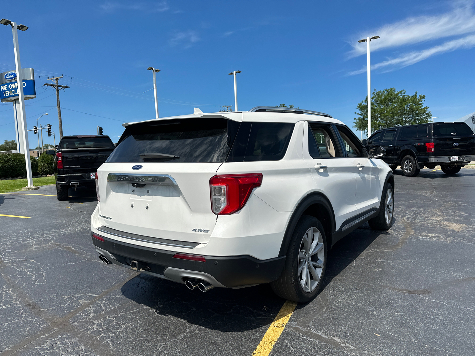 2022 Ford Explorer Platinum 8