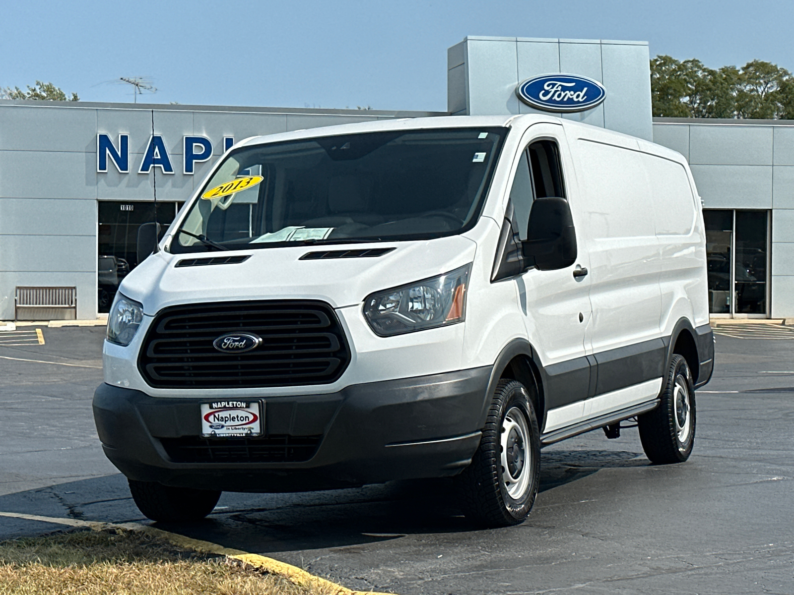 2017 Ford Transit T-250 130  LOW RF 9000 GV 2