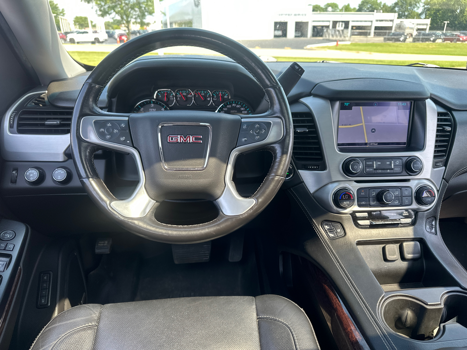 2018 GMC Yukon XL SLT 16