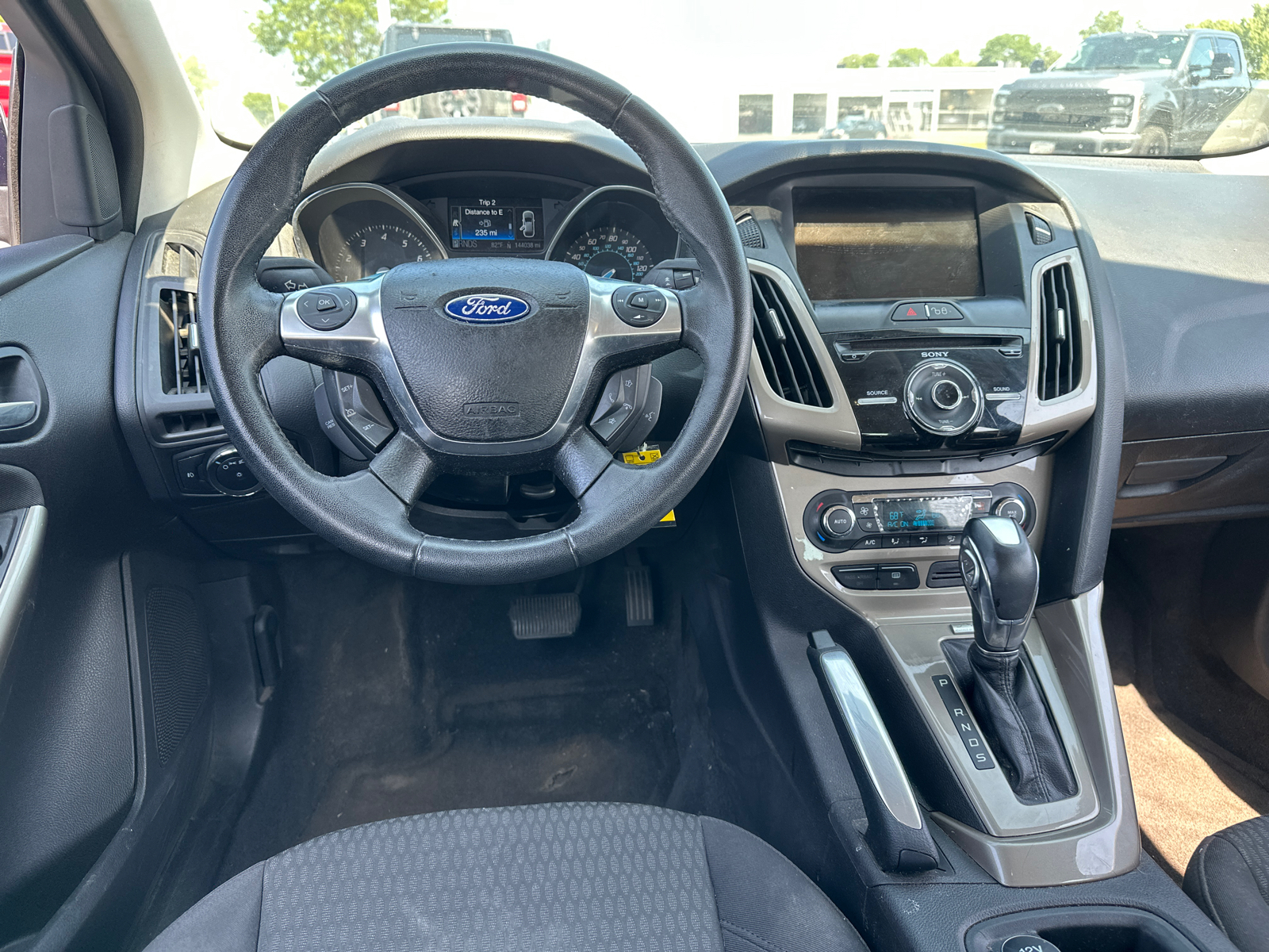 2012 Ford Focus SEL 16