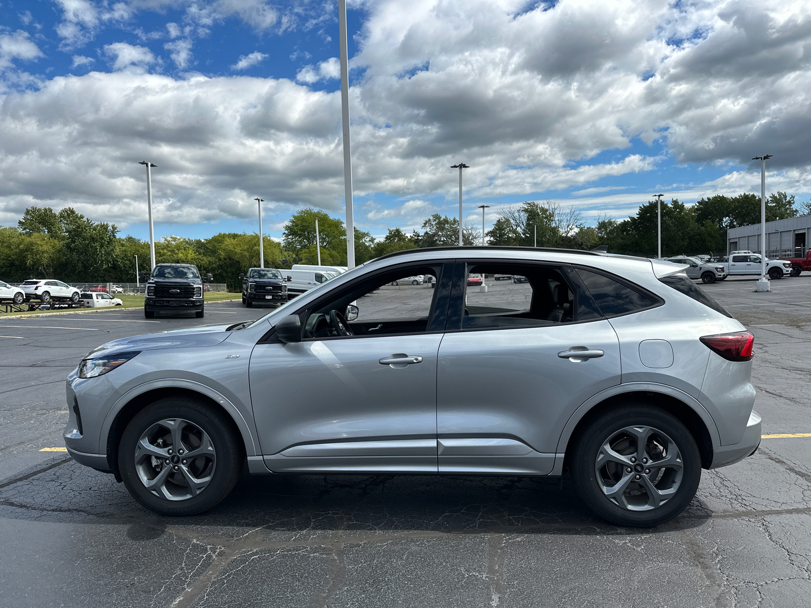 2023 Ford Escape ST-Line 5