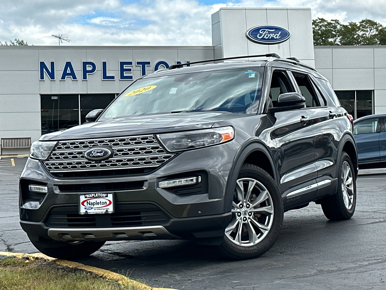 2020 Ford Explorer Limited 1