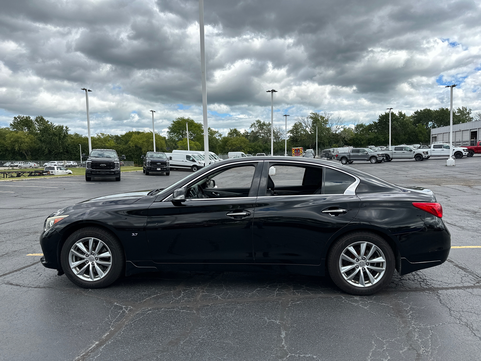 2014 INFINITI Q50 Premium 5