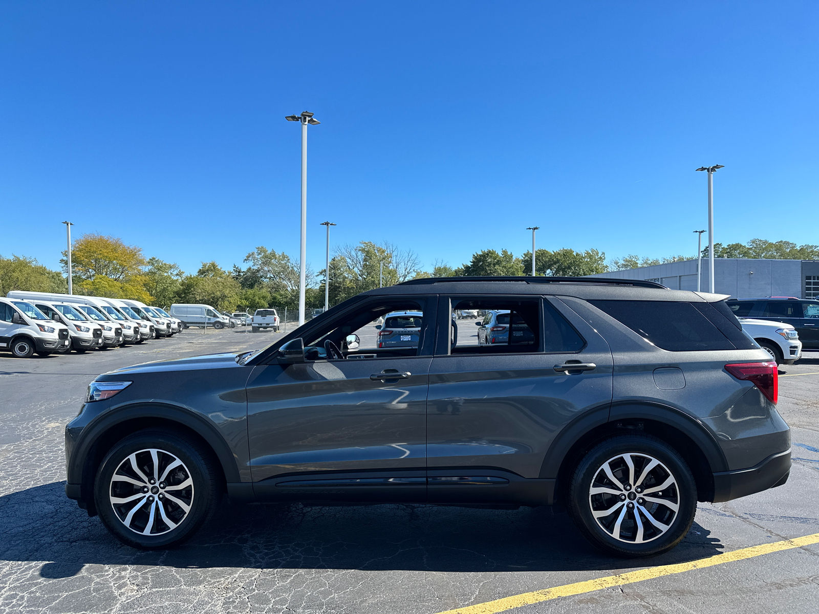 2020 Ford Explorer ST 5